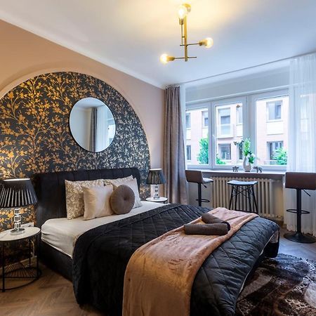 Stylish Quentin Apartment In The King Street Budapest Esterno foto