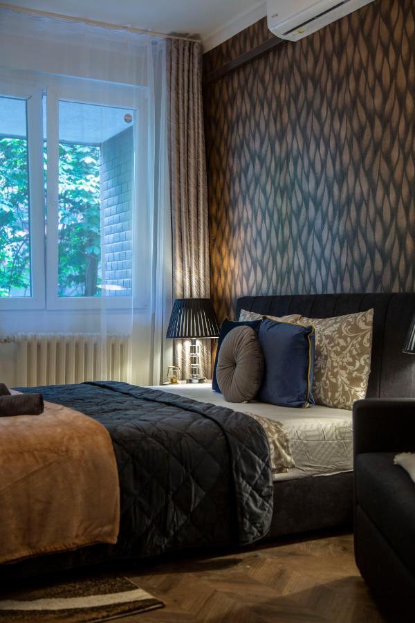 Stylish Quentin Apartment In The King Street Budapest Esterno foto