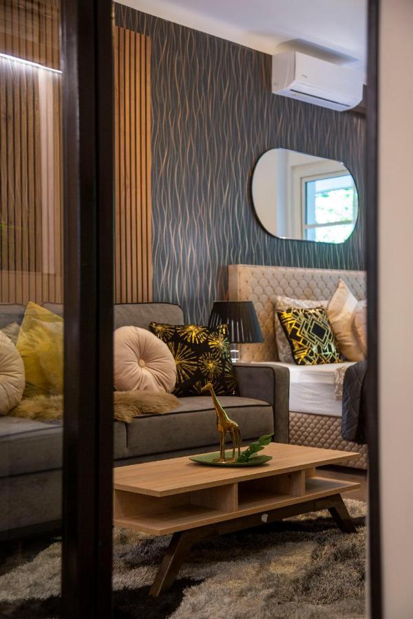 Stylish Quentin Apartment In The King Street Budapest Esterno foto