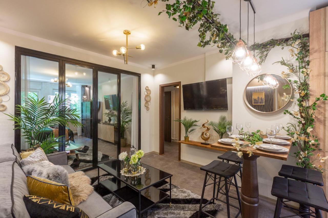 Stylish Quentin Apartment In The King Street Budapest Esterno foto