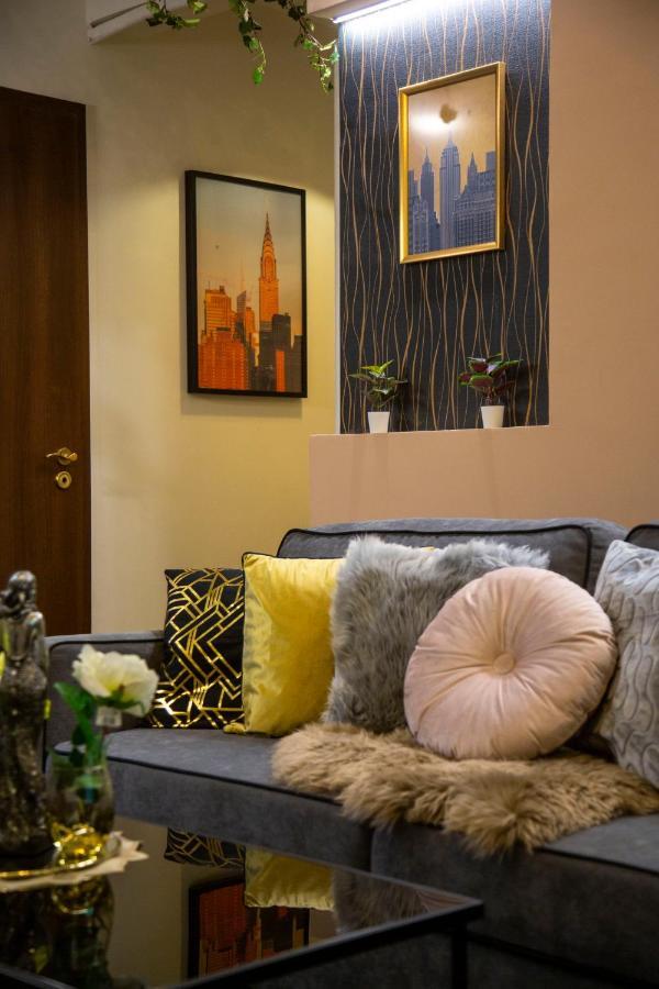Stylish Quentin Apartment In The King Street Budapest Esterno foto