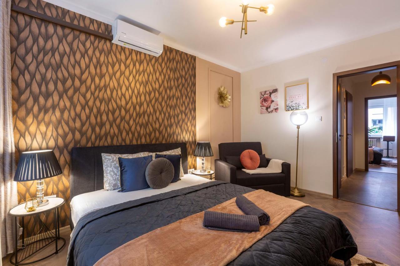 Stylish Quentin Apartment In The King Street Budapest Esterno foto