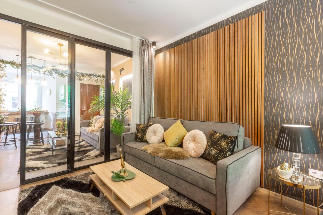 Stylish Quentin Apartment In The King Street Budapest Esterno foto